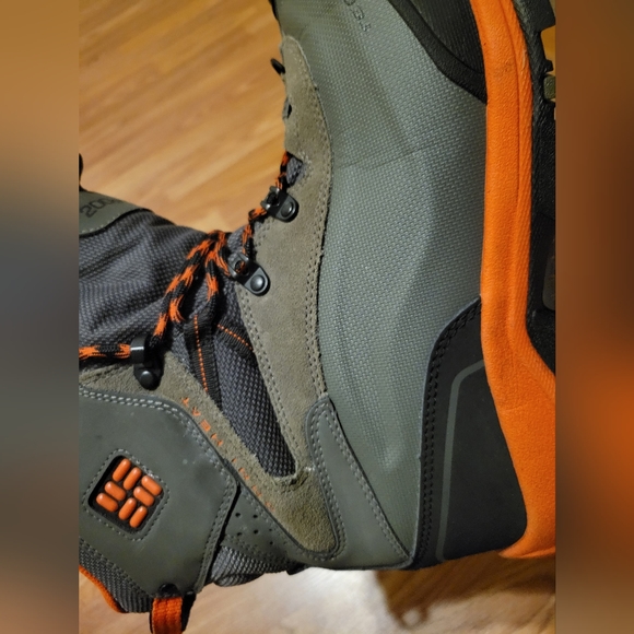 Columbia Bugaboot Plus Cold Weather Boot, 9.5 - Picture 11 of 11